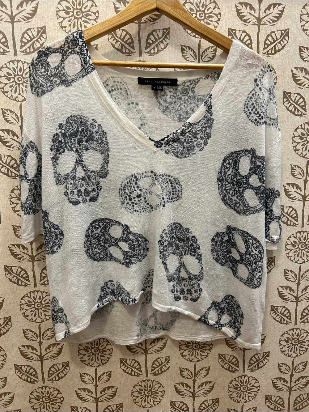 Skull Cashmere White V-Neck Short Sleeve Top with Black Skull Print